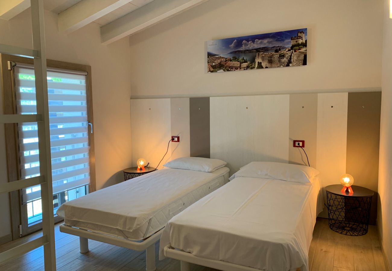 Stadthaus in Manerba del Garda - Gardaliva2: mit Seeblick in kleiner Anlage mit Pool nah am Strand