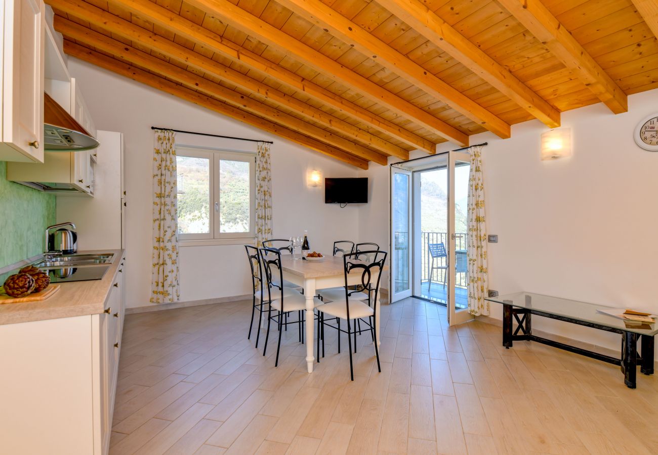 Ferienwohnung in Tignale - Albicocca: Seeblick, Natur und Relax