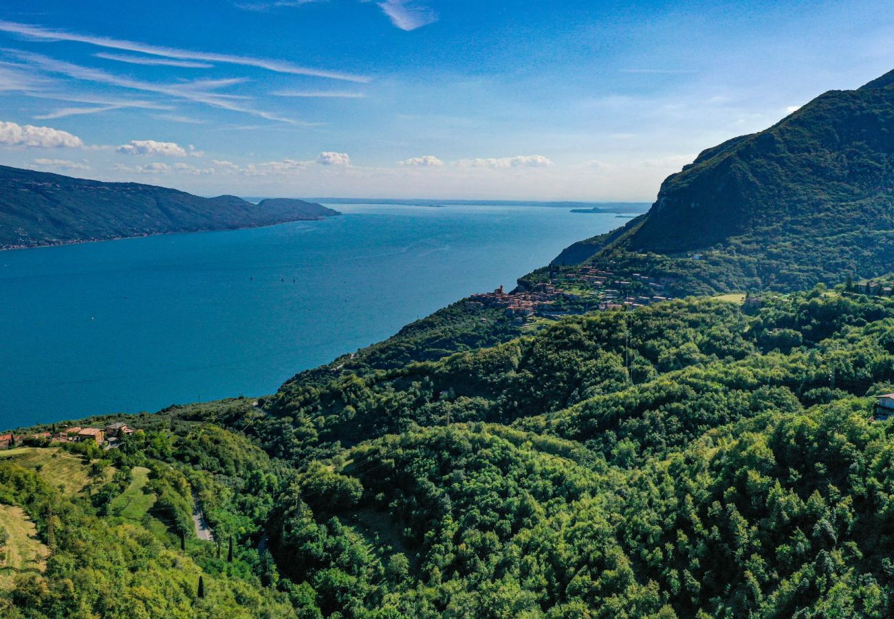 Ferienhaus in Tignale - Malga Mary: inmitte von Natur mit Pool nur für Sie und die Besitzer.