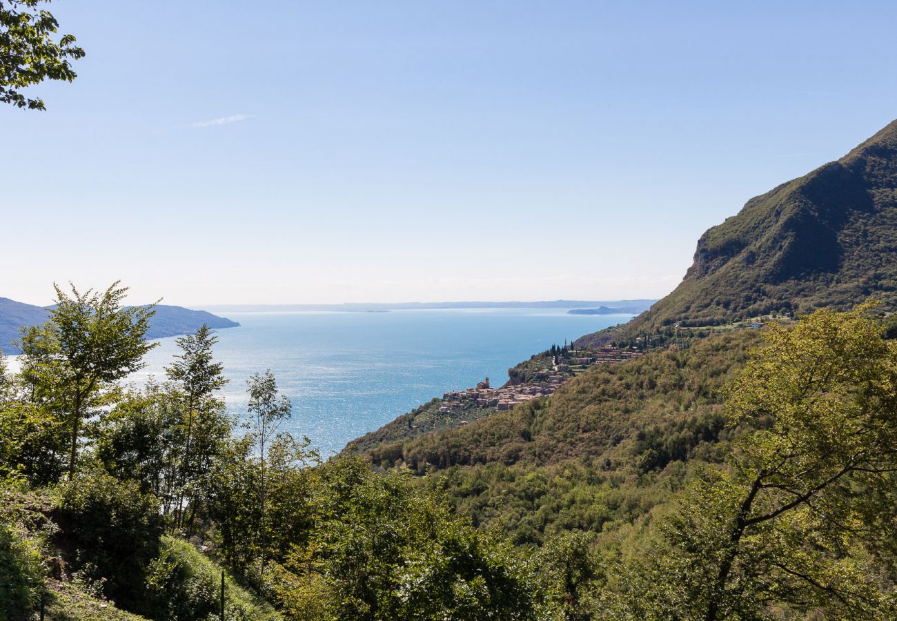 Ferienhaus in Tignale - Malga Mary: inmitte von Natur mit Pool nur für Sie und die Besitzer.