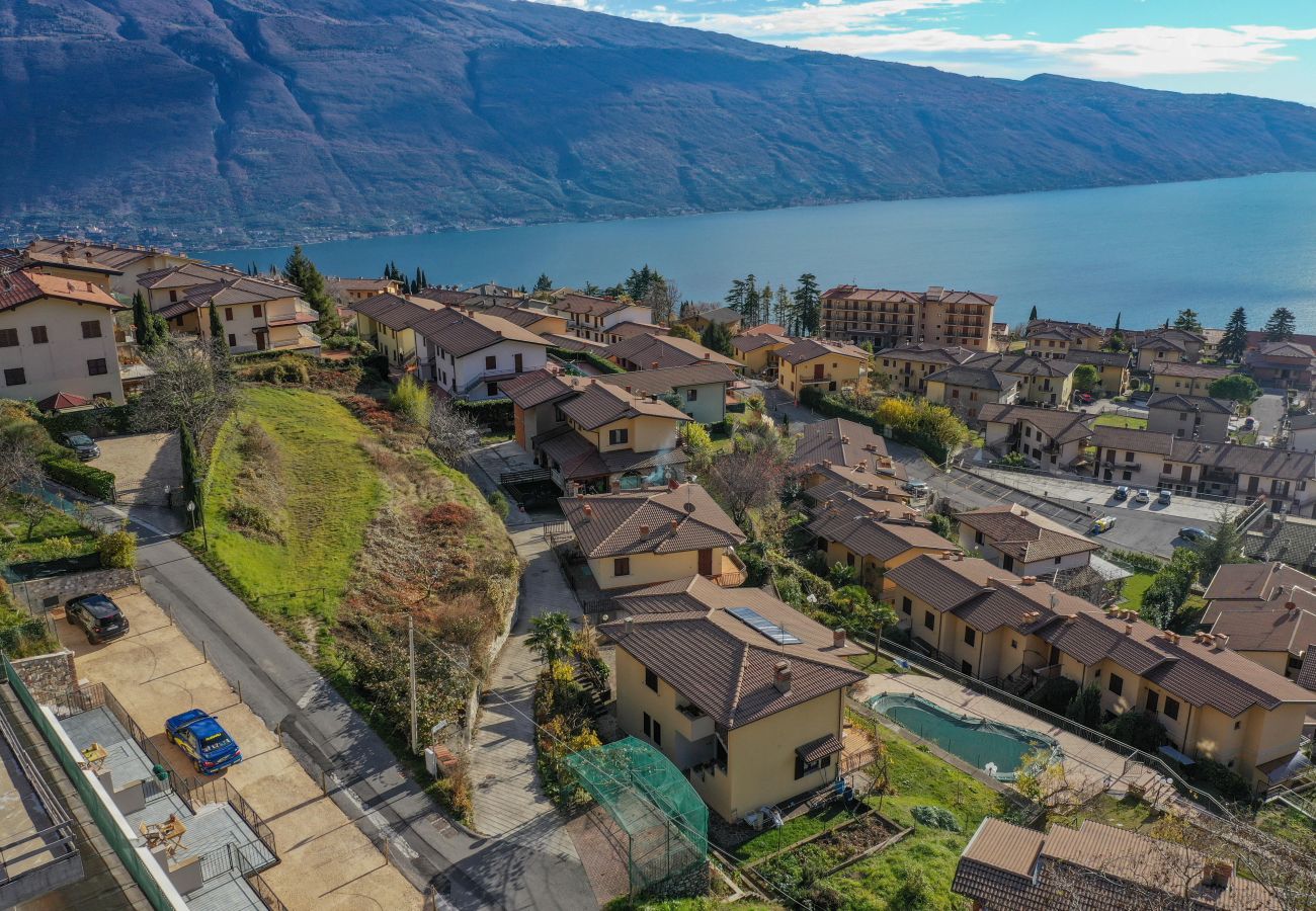 Ferienwohnung in Tignale - Conte, mit grossem Balkon und Seeblick