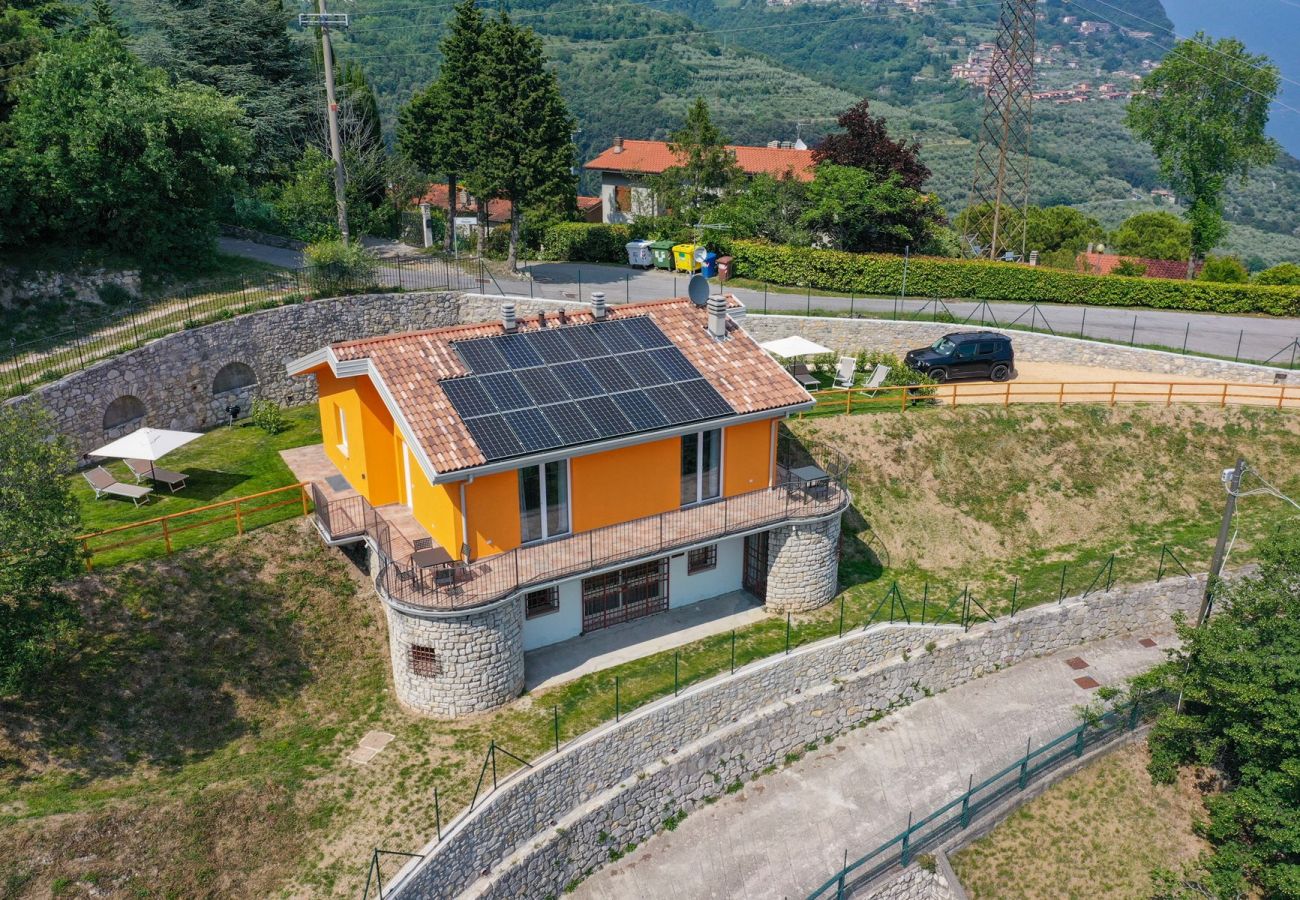 Ferienwohnung in Tignale - Orange House mit traumhaften Seeblick