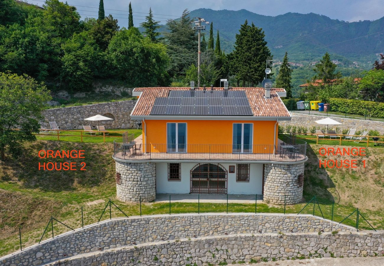 Ferienwohnung in Tignale - Orange House mit traumhaften Seeblick