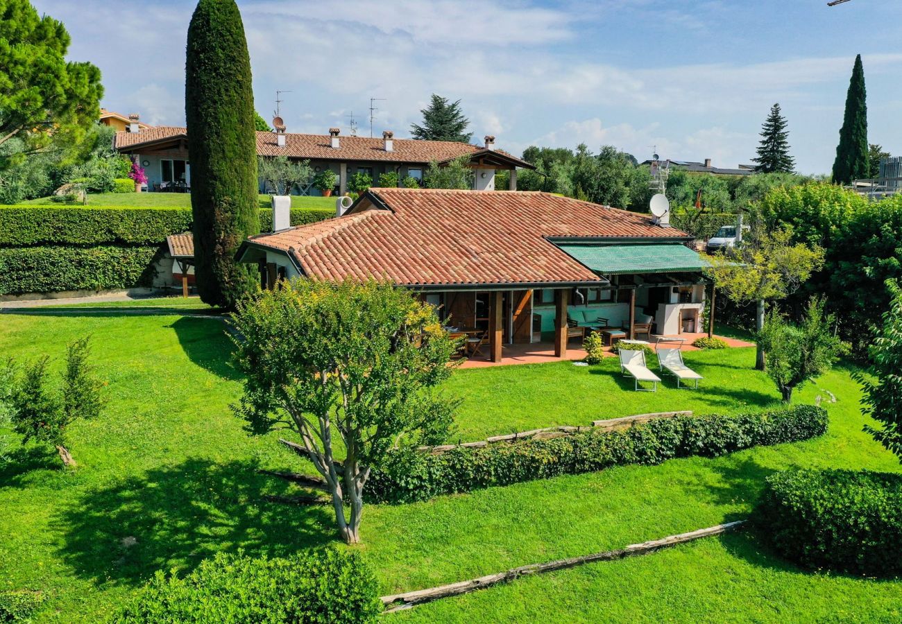 Villa in Manerba del Garda - Vilal Silva, mit traumhaften Seeblick