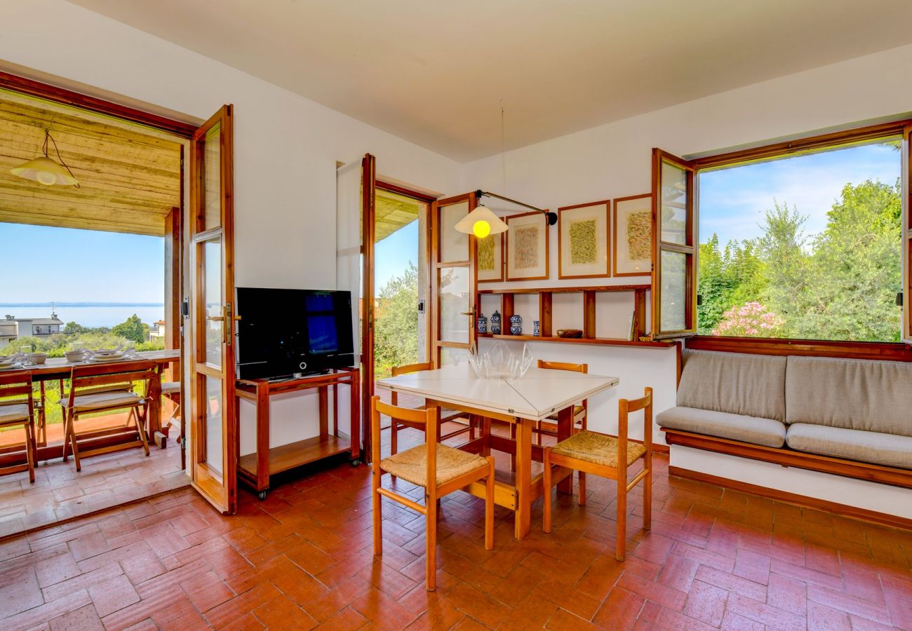 Villa in Manerba del Garda - Vilal Silva, mit traumhaften Seeblick