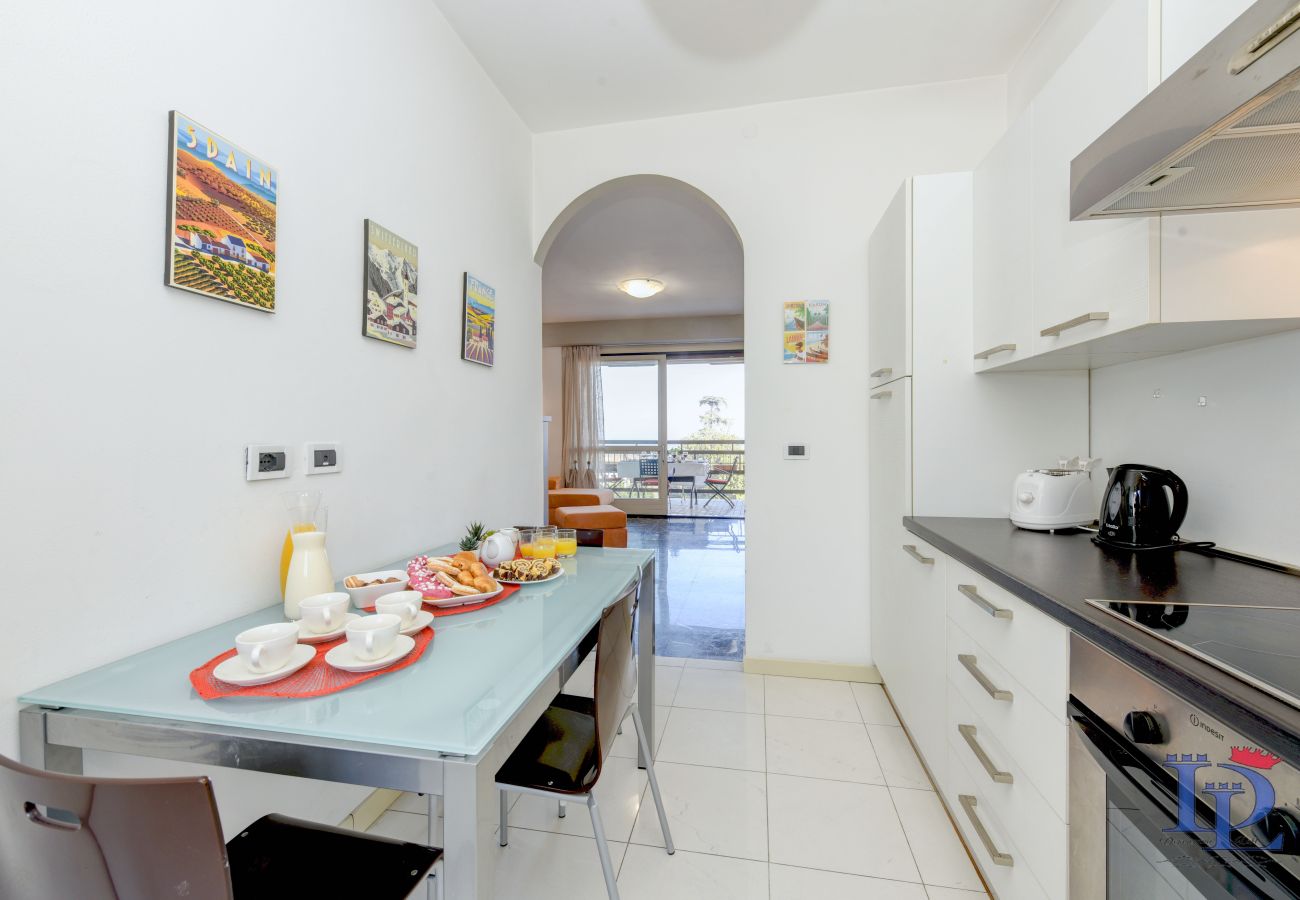 Ferienwohnung in Desenzano del Garda -  DesenzanoLoft Ciao Lago