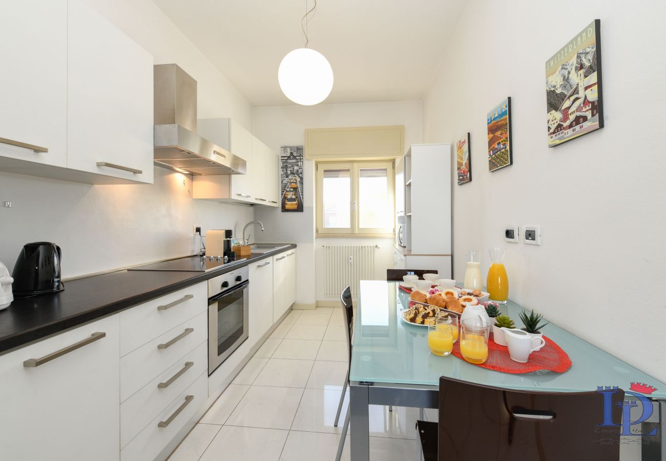 Ferienwohnung in Desenzano del Garda -  DesenzanoLoft Ciao Lago