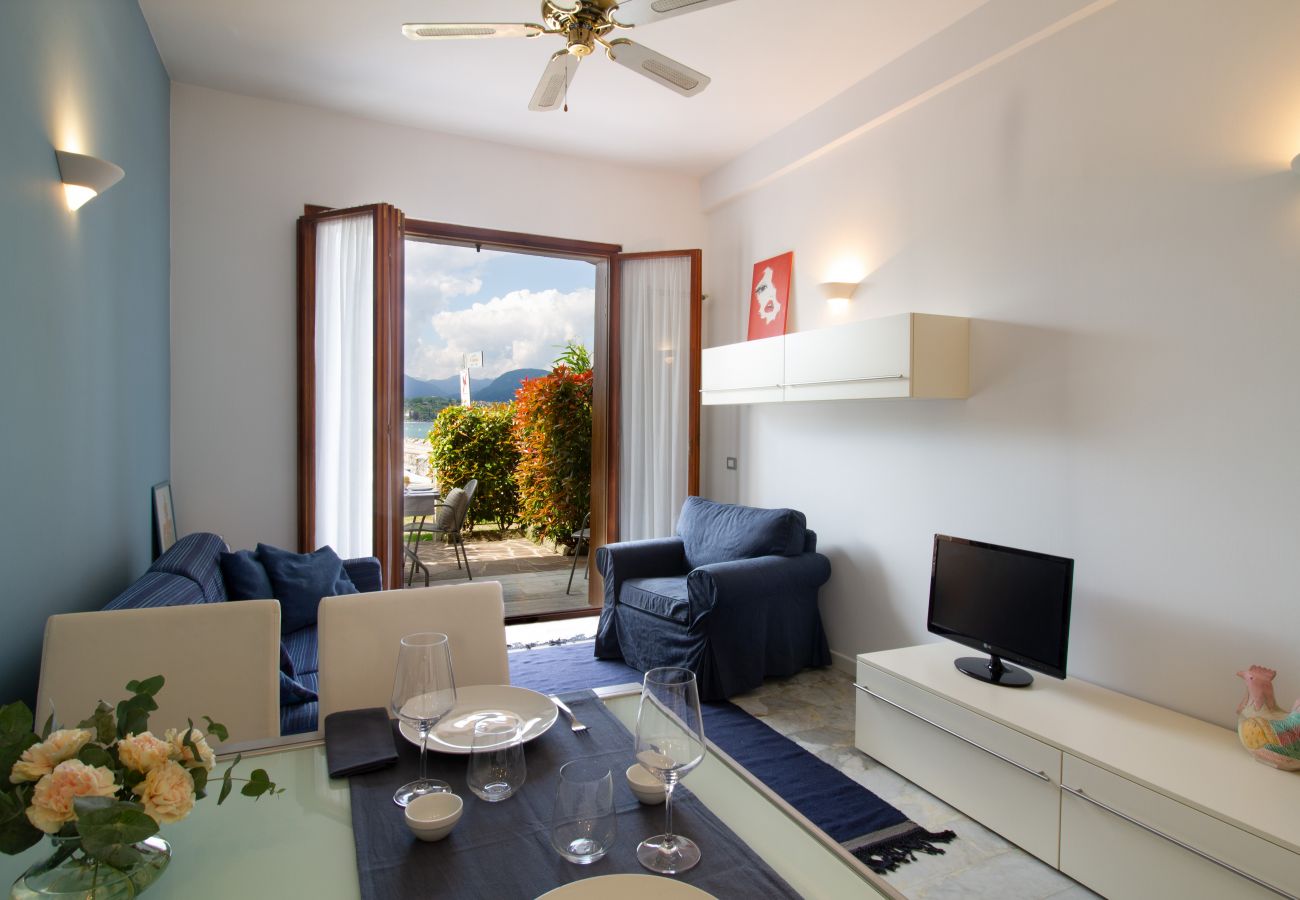 Ferienwohnung in Manerba del Garda - Lakefront Belvedere, direkt am Strand