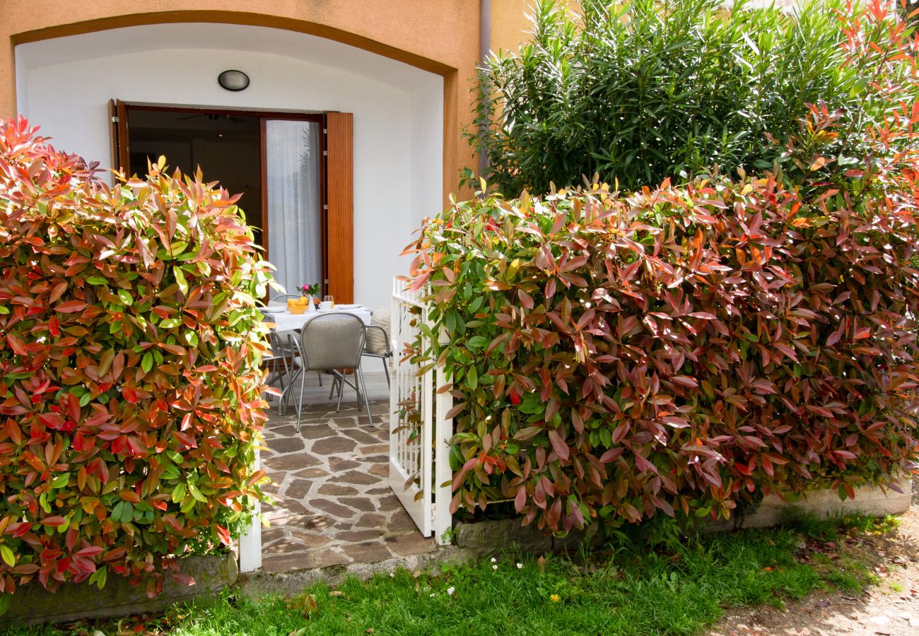 Ferienwohnung in Manerba del Garda - Lakefront Belvedere, direkt am Strand