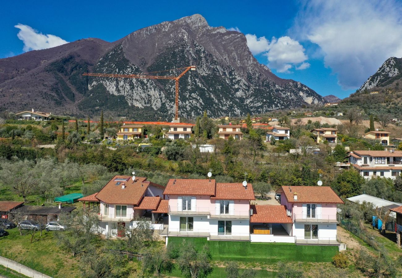 Villa in Toscolano-Maderno - Le Casette - Gargnà mit Pool und Seeblick