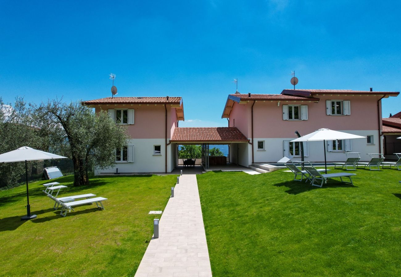 Villa in Toscolano-Maderno - Le Casette - Gargnà mit Pool und Seeblick