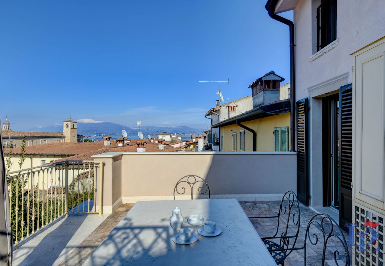 Ferienwohnung in Desenzano del Garda - DesenzanoLoft : La Vite Luxury Appartment 2 (CIR 017067 CNI 00319)	