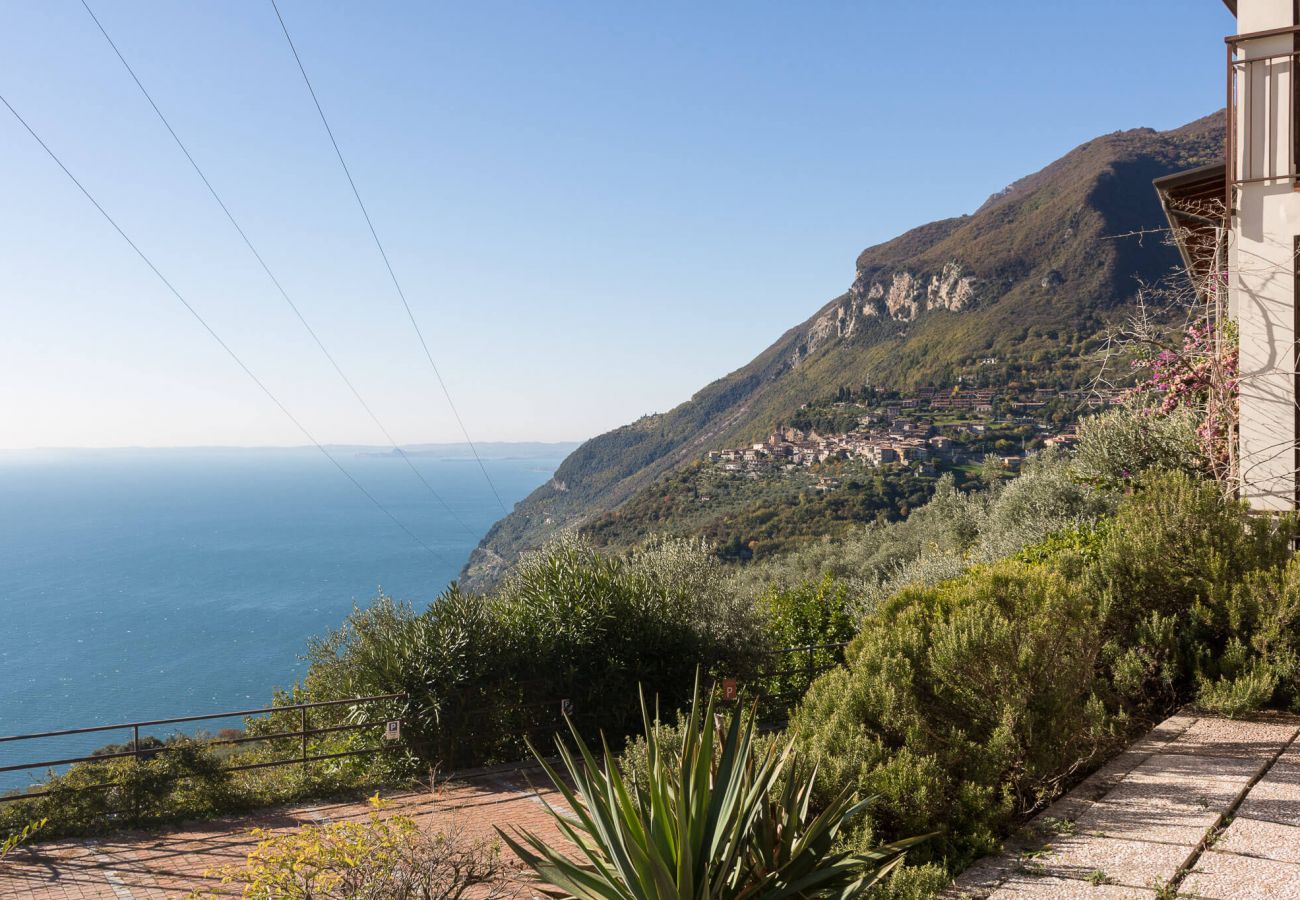 Ferienwohnung in Tignale - Appartamento Panorama Mit Balkon mit Seeblick