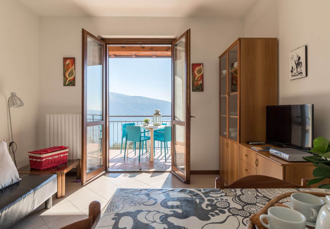 Ferienwohnung in Tignale -  appartamento Bellevue mit Balkon mit Seeblick