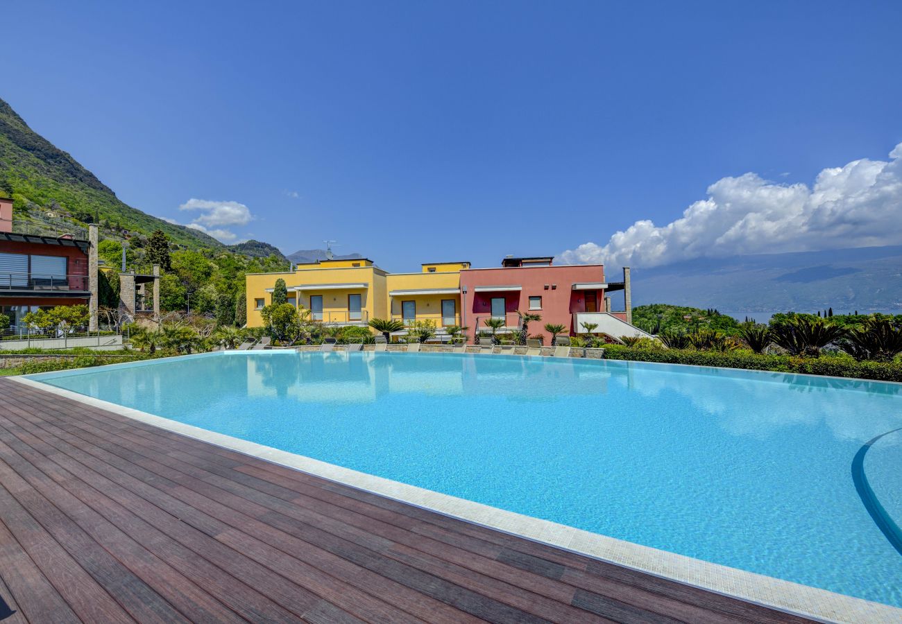 Ferienwohnung in Toscolano-Maderno - Dolce Vita: mit Pool und am Golfplatz