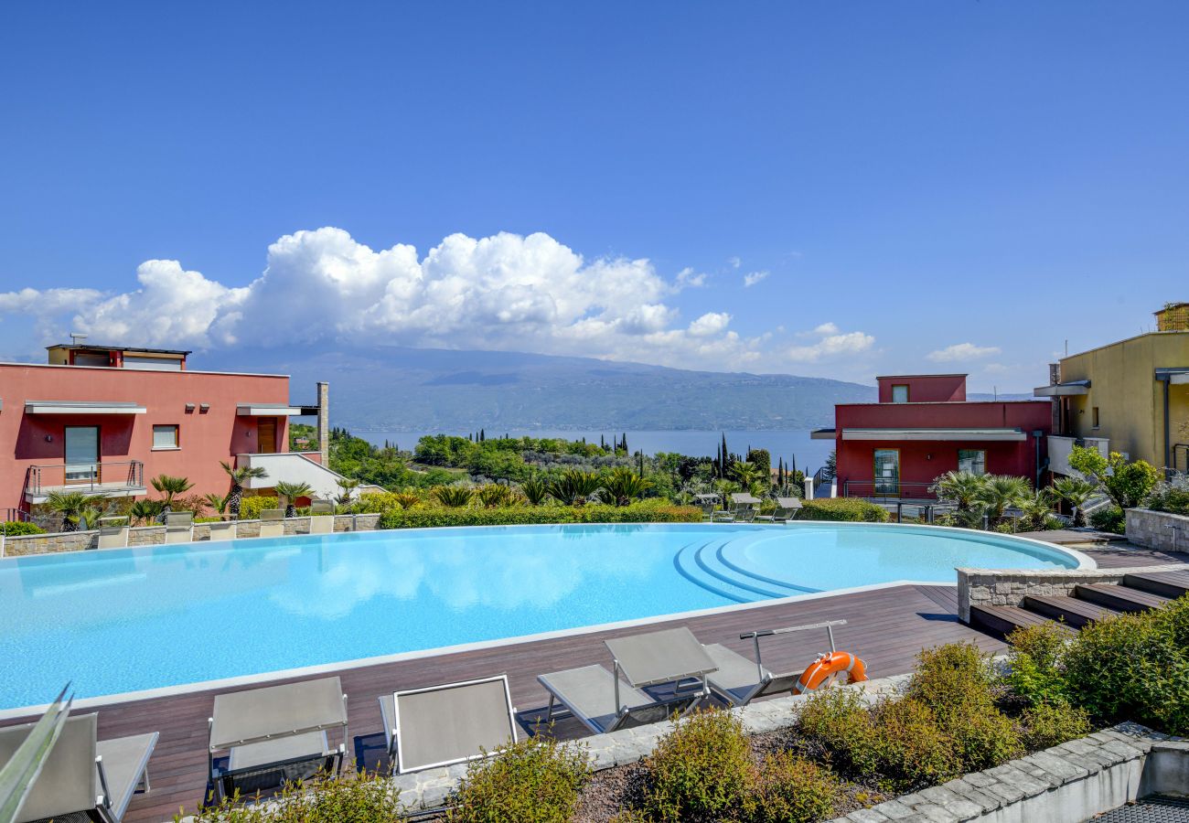 Ferienwohnung in Toscolano-Maderno - Dolce Vita: mit Pool und am Golfplatz