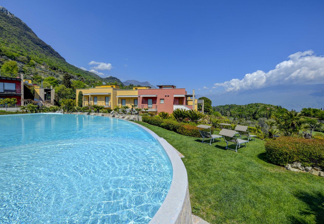 Ferienwohnung in Toscolano-Maderno - Dolce Vita: mit Pool und am Golfplatz