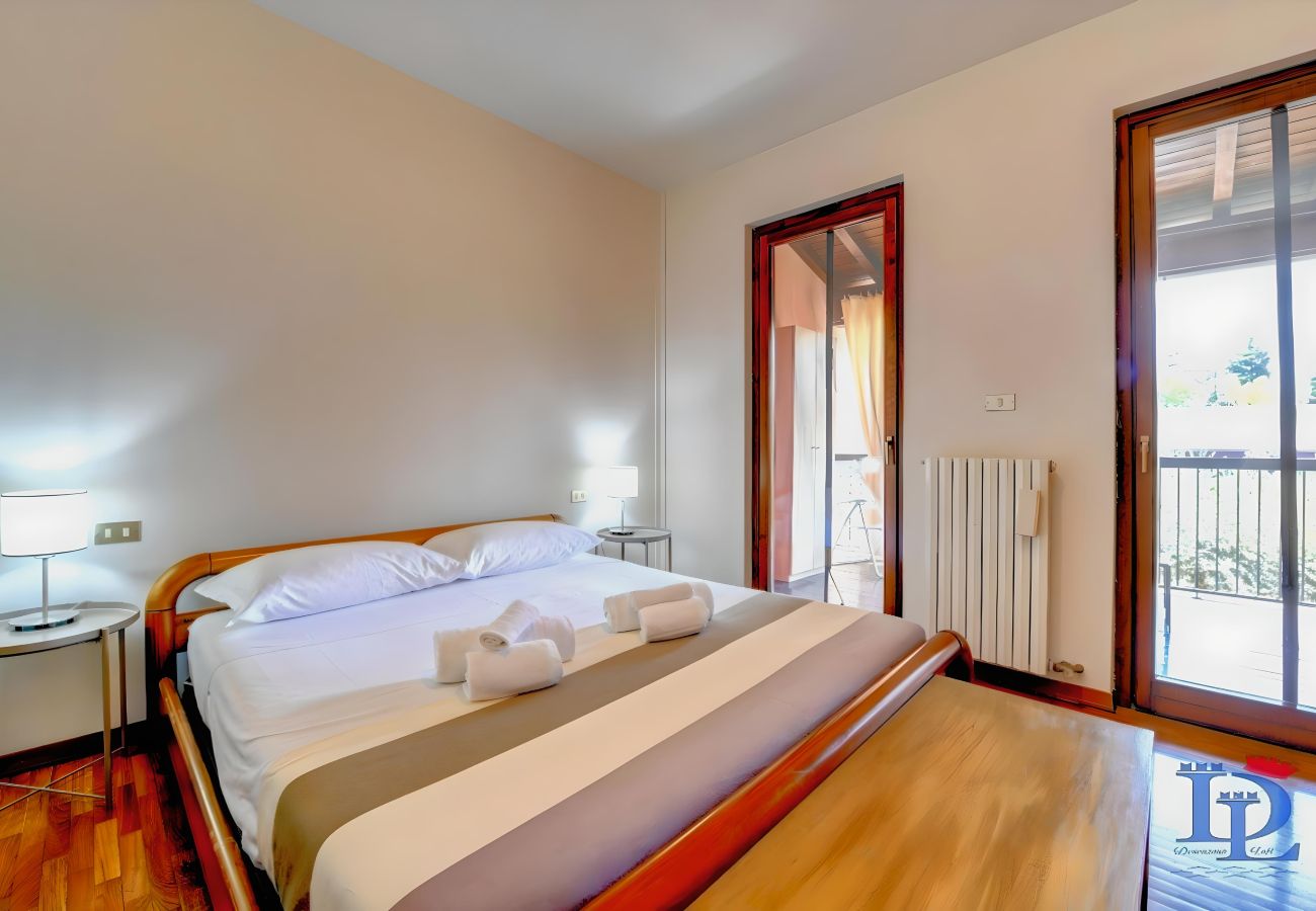 Ferienwohnung in Desenzano del Garda - DesenzanoLoft Aurelia – Familienapartment mit Pool