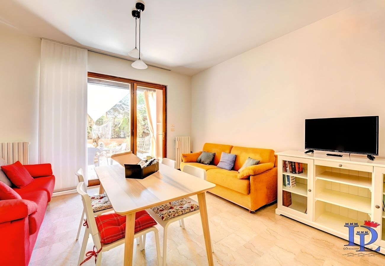 Ferienwohnung in Desenzano del Garda - DesenzanoLoft Aurelia – Familienapartment mit Pool