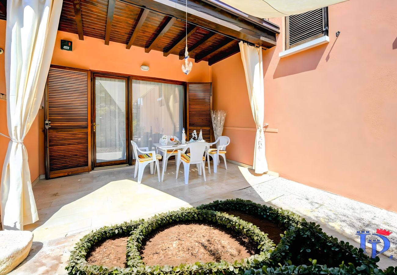 Ferienwohnung in Desenzano del Garda - DesenzanoLoft Aurelia – Familienapartment mit Pool