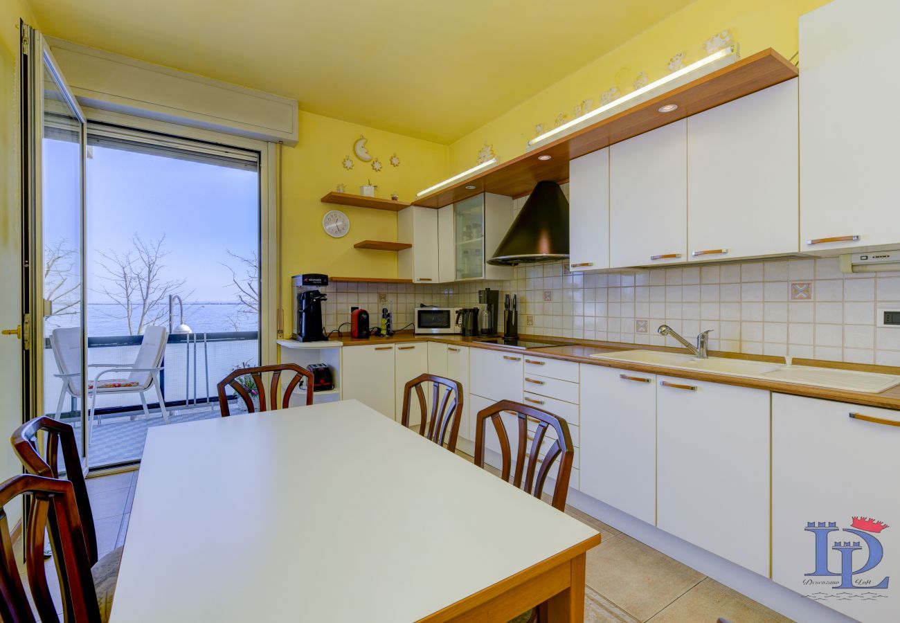 Ferienwohnung in Desenzano del Garda - Desenzanoloft : CHARMING ON THE LAKE  CIN IT017067C27WNQFMYX