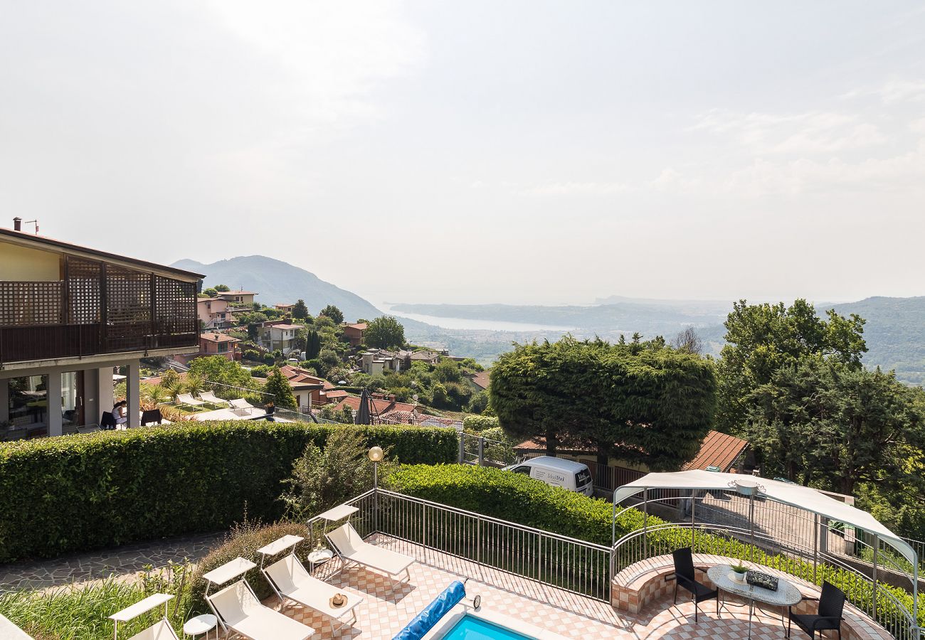 Villa in Villanuova sul Clisi - Villa Montagne e Lago mit Seeblick und privatem Pool