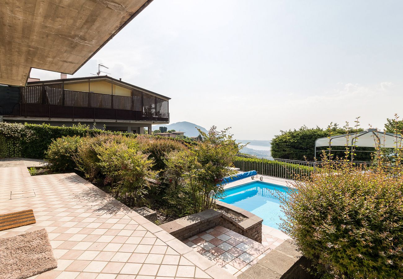 Villa in Villanuova sul Clisi - Villa Montagne e Lago mit Seeblick und privatem Pool