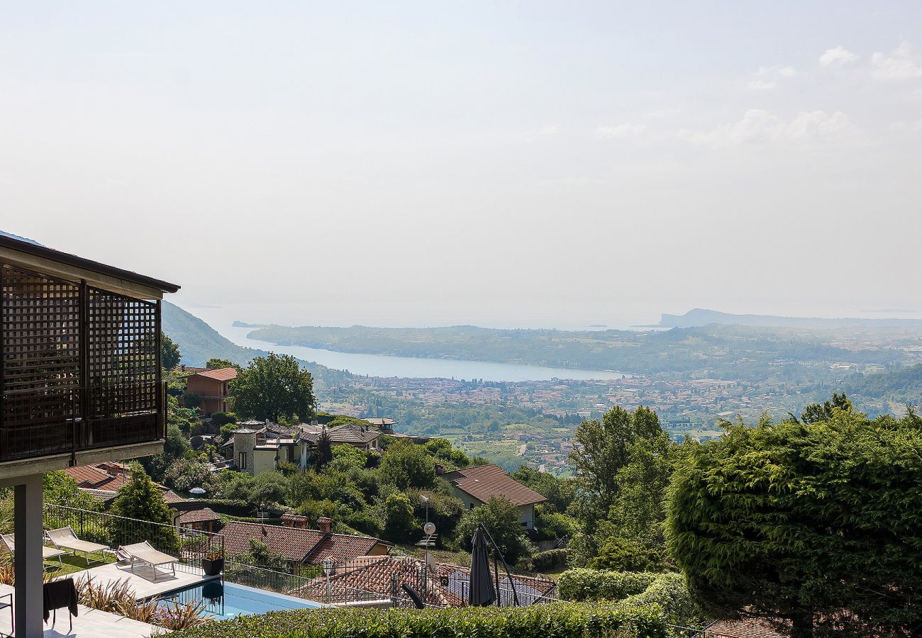 Villa in Villanuova sul Clisi - Villa Montagne e Lago mit Seeblick und privatem Pool