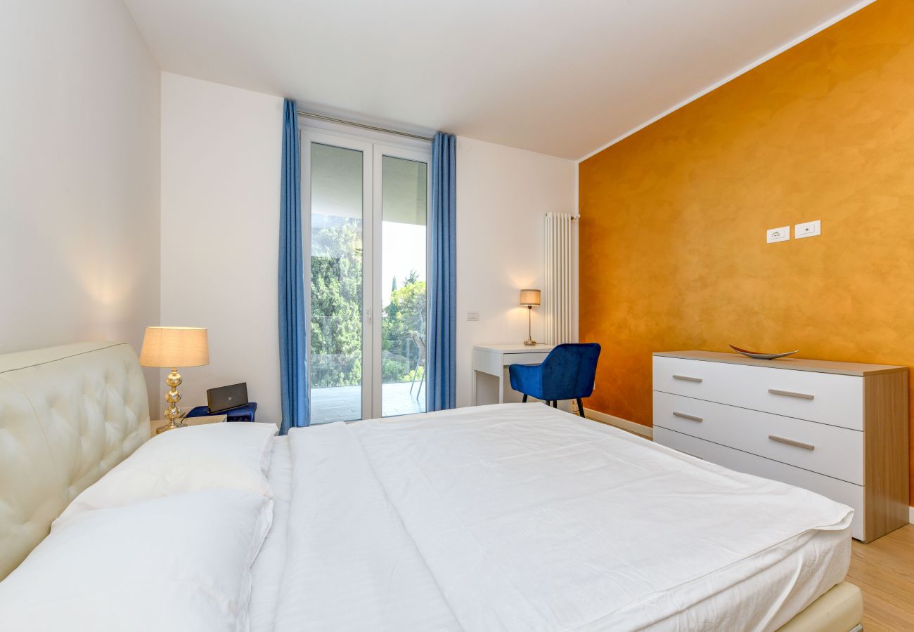 Ferienwohnung in Gardone Riviera - Wohnung Diamante mit Seeblick und Pool