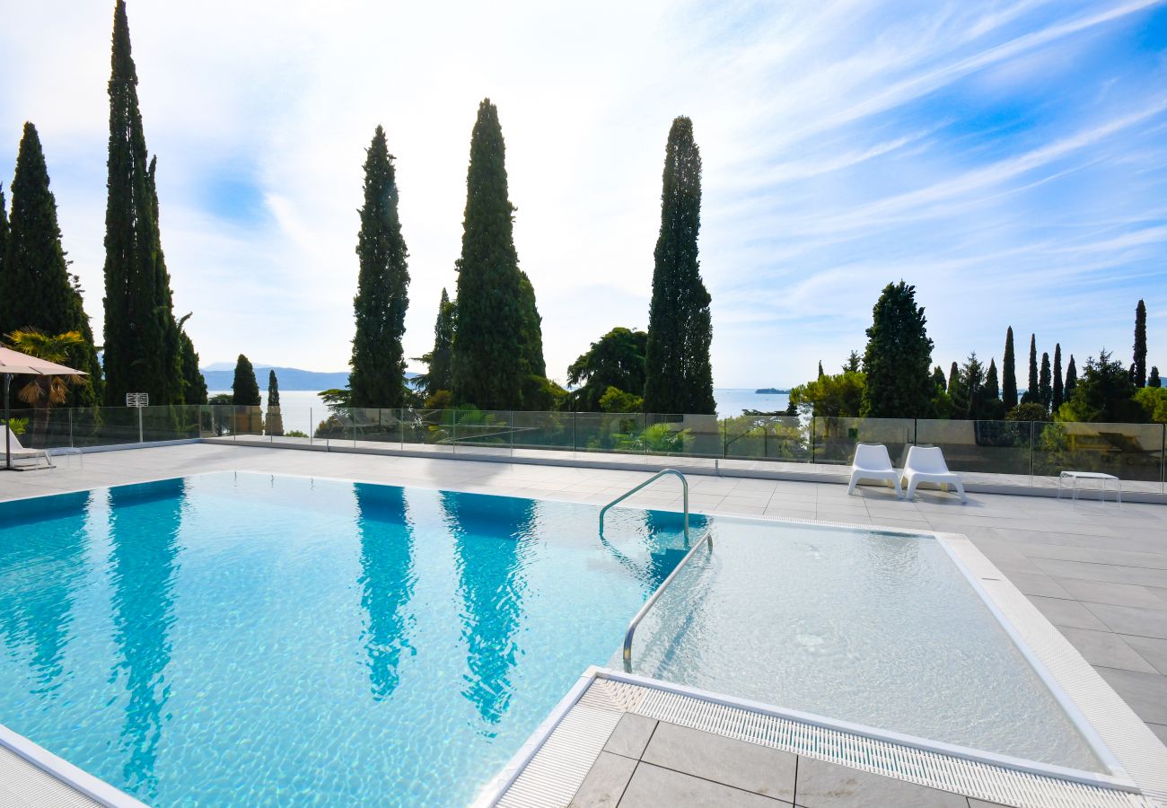 Ferienwohnung in Gardone Riviera - Wohnung Diamante mit Seeblick und Pool