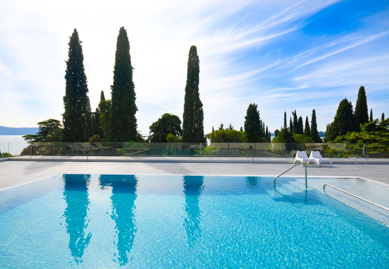 Ferienwohnung in Gardone Riviera - Wohnung Diamante mit Seeblick und Pool