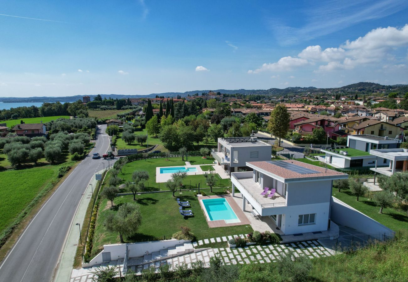 Villa in Moniga del Garda - Villa Easy chic in moniga del Garda mit Pool