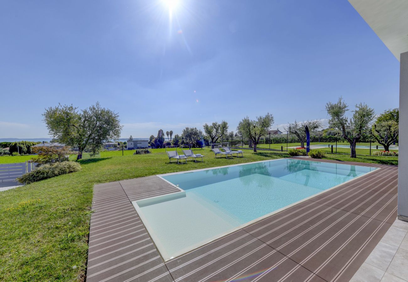 Villa in Moniga del Garda - Villa Easy chic in moniga del Garda mit Pool