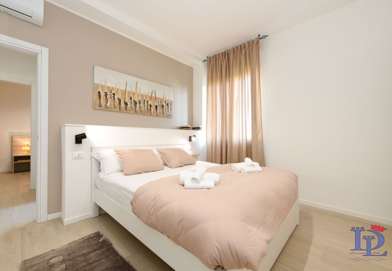 Ferienwohnung in Desenzano del Garda - Desenzanoloft : Elegance  CIN IT017067C2QY73H3YF