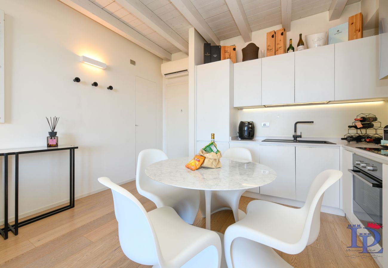 Ferienwohnung in Desenzano del Garda - Warda ❤️ Lovely Suite CIR017067CNI-00886