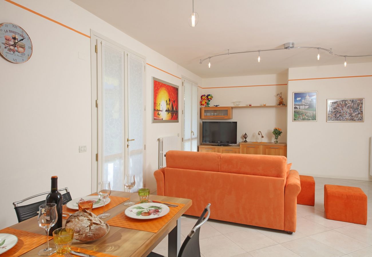 Apartment in Salò - Il Cedro - near to the old town of Salò with pool