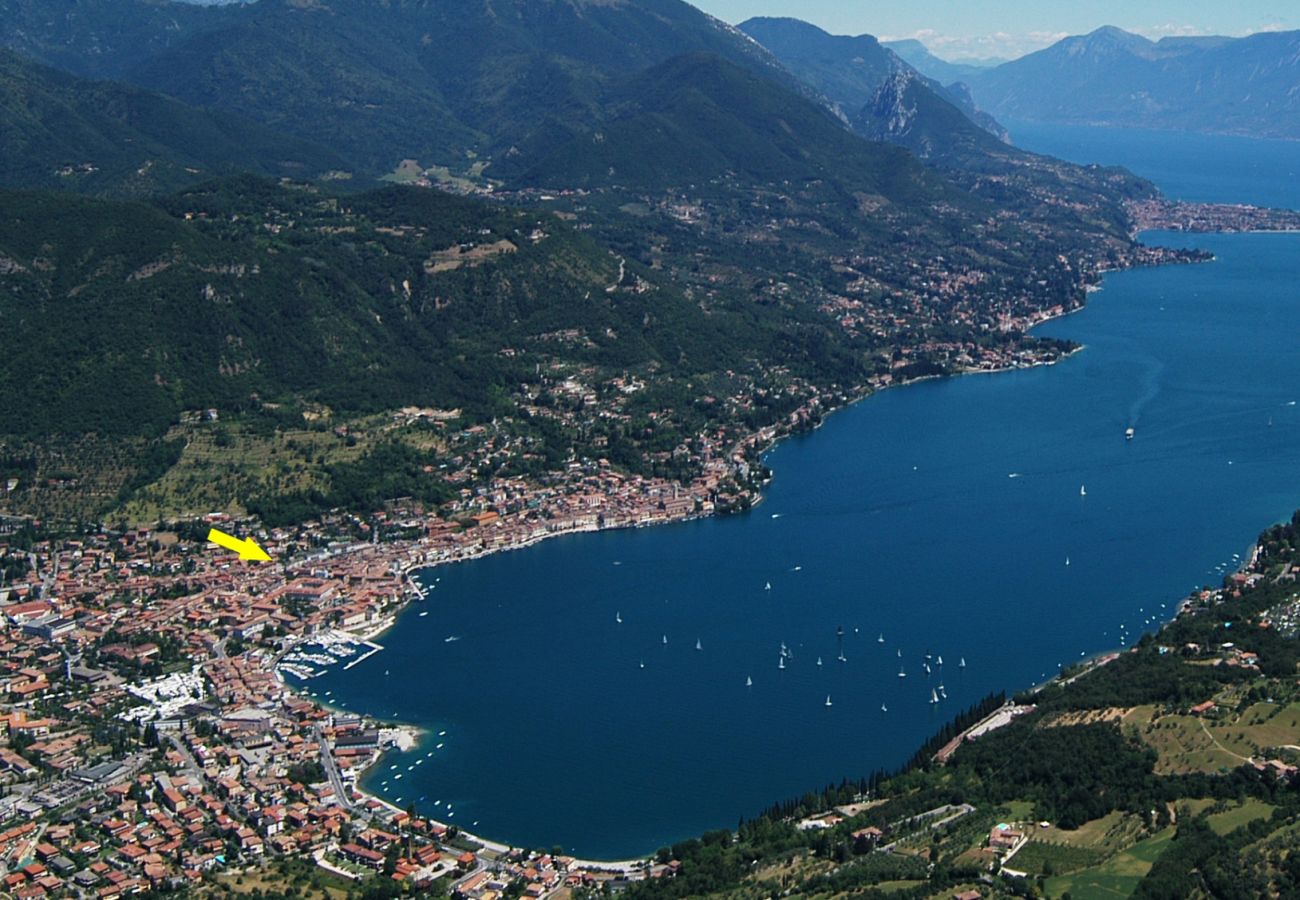 Apartment in Salò - L'Orologio with lakeview balcony in centre of Salò