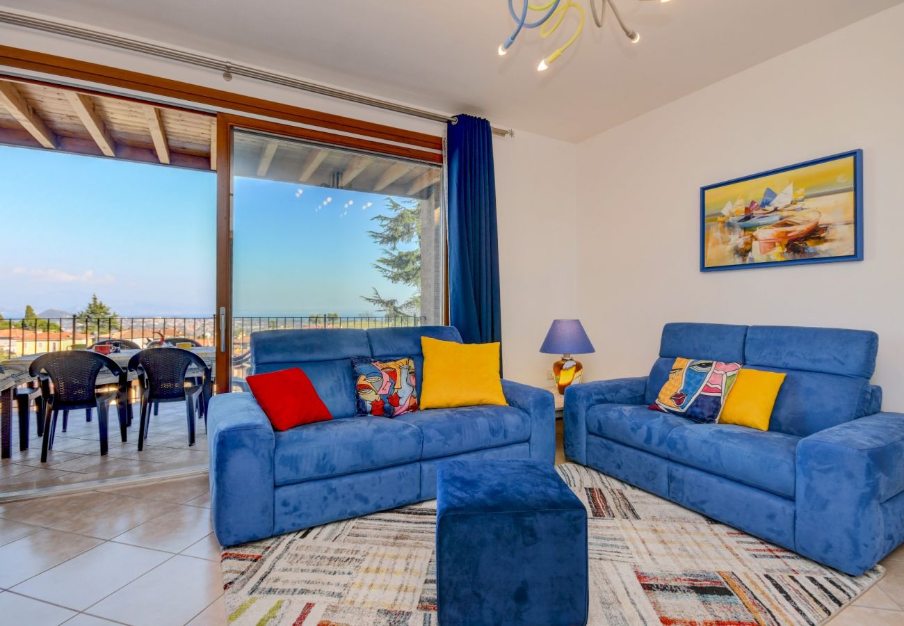 Apartment in Polpenazze del Garda - Pegaso: with lake view balcony, pool and private garge