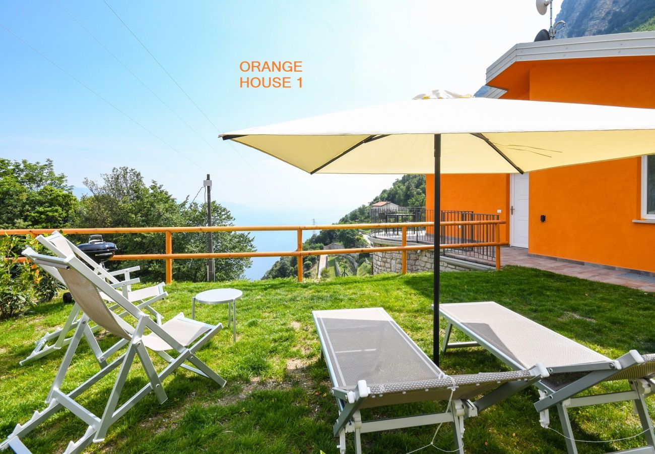 Apartment in Tignale - Orange House with breathtaking lake view