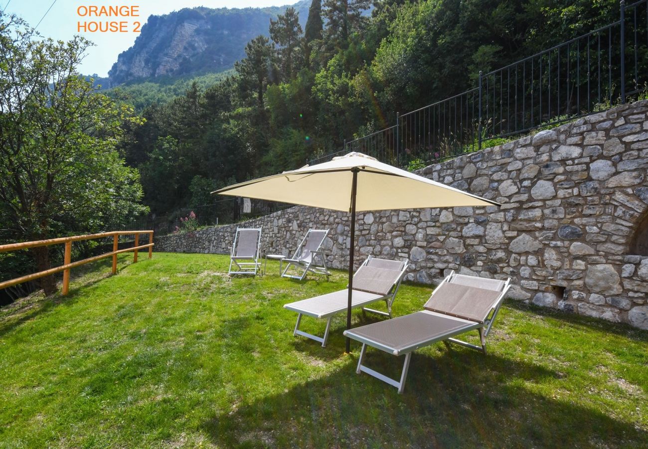 Apartment in Tignale - Orange House with breathtaking lake view