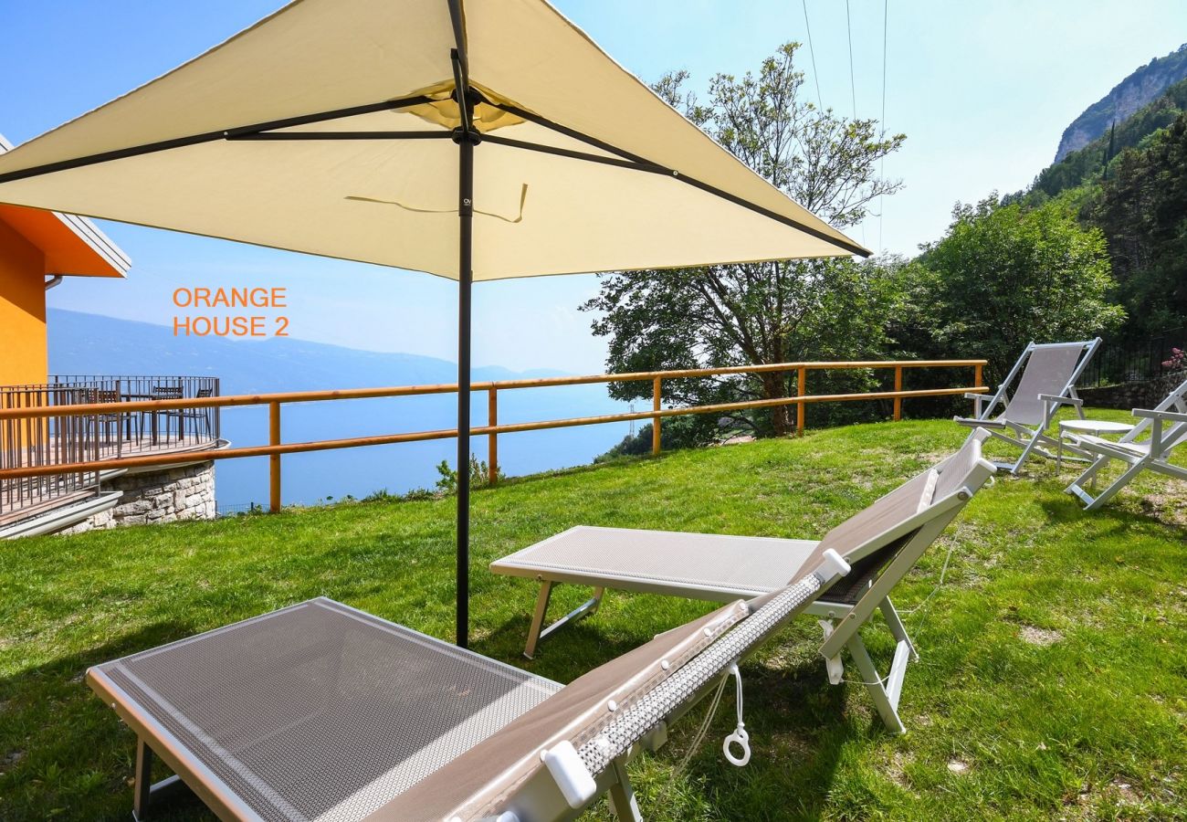 Apartment in Tignale - Orange House with breathtaking lake view