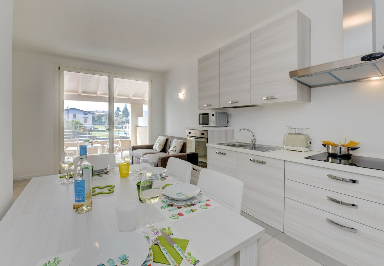 Apartment in Manerba del Garda - Villa Meri Star: new opening and very close to the beach