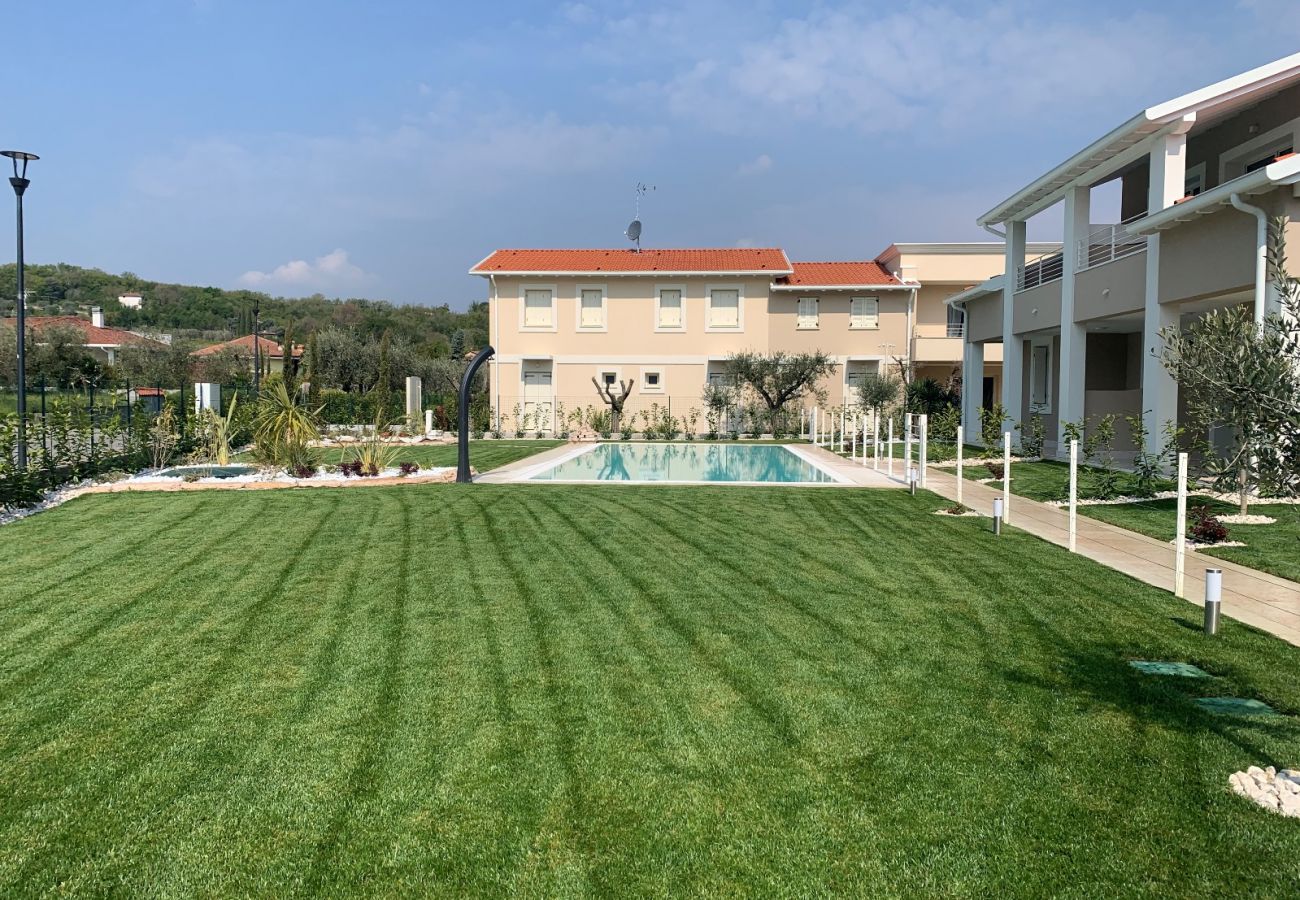 Apartment in Manerba del Garda - Villa Meri Star: new opening and very close to the beach