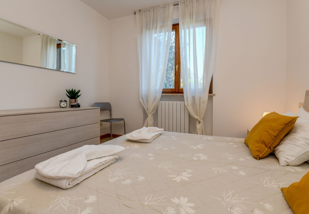 Apartment in Toscolano-Maderno - 8 Garden Vistalago, with bedrooms