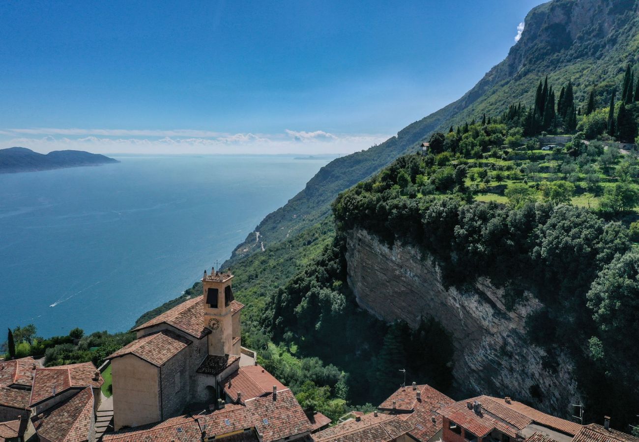 Apartment in Tignale - Corte Trepée, in the old town of Piovere