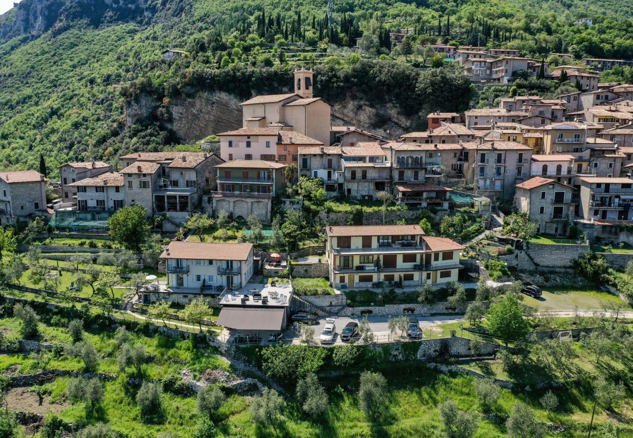 Apartment in Tignale - Corte Trepée, in the old town of Piovere