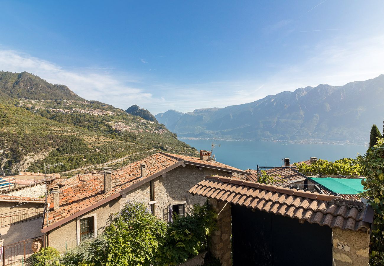 Apartment in Tignale - Corte Trepée, in the old town of Piovere