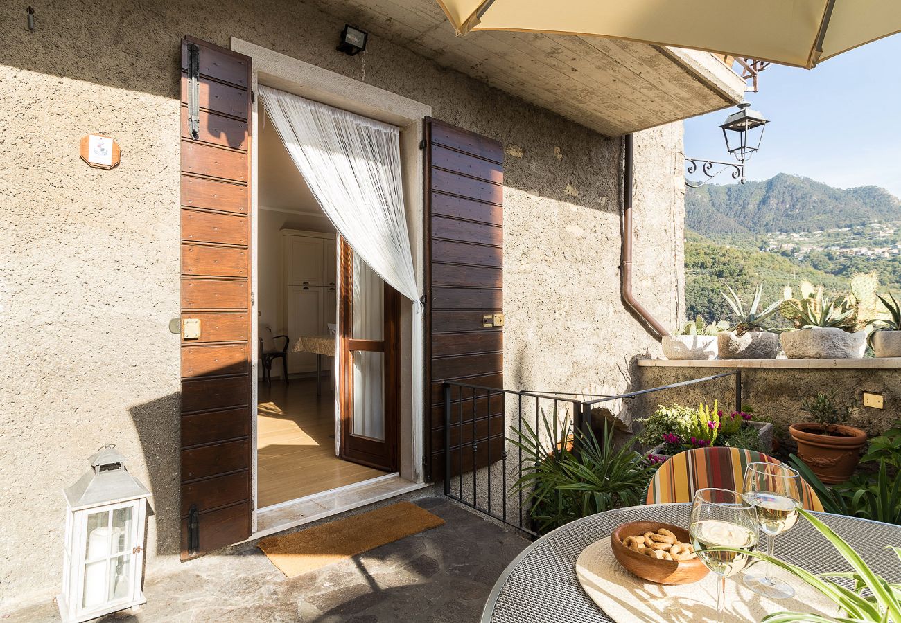 Apartment in Tignale - Corte Trepée, in the old town of Piovere