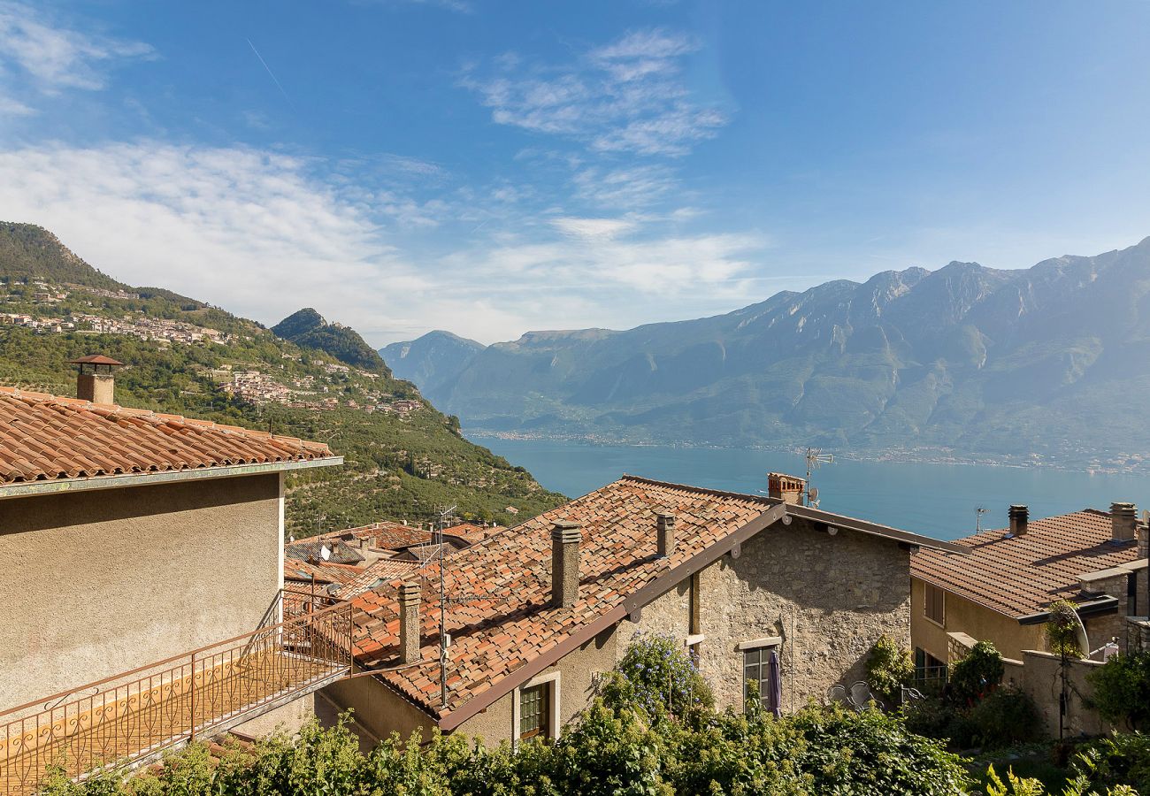 Apartment in Tignale - Corte Trepée, in the old town of Piovere