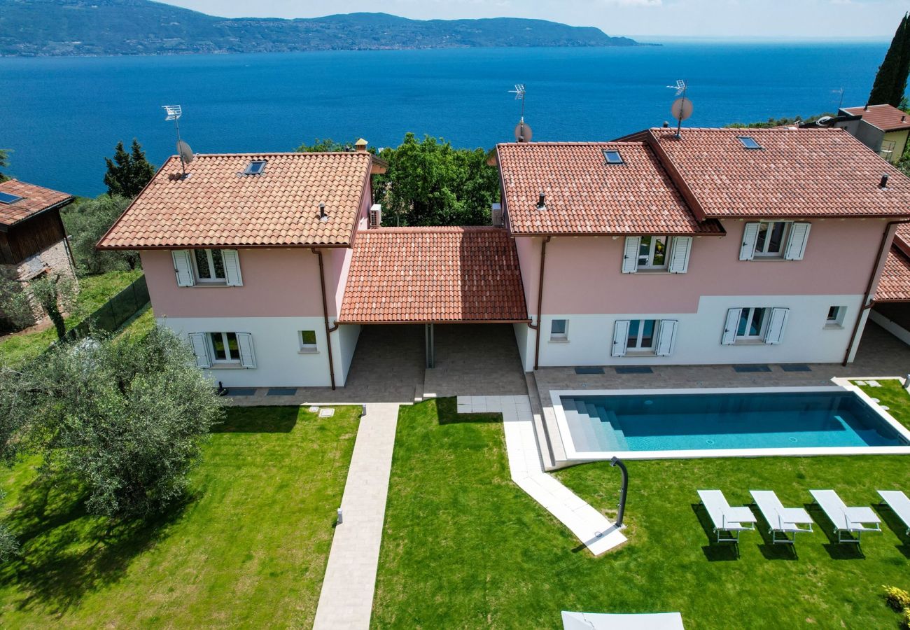 Villa in Toscolano-Maderno - Le Casette - Gargnà with pool and lake view